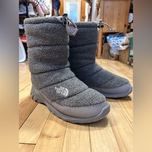 SOLD North Face Heat Seekers fleece winter boots, size 8.6/9